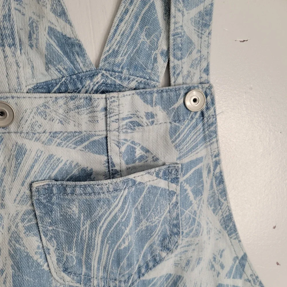 The Childrens Place Girls Blue Abstract Palm Print Denim Shortalls Size 6X/7 NWT